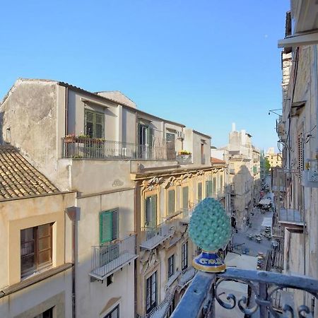 Apartamento Iflat Dimora Del Cassaro Palermo Exterior foto